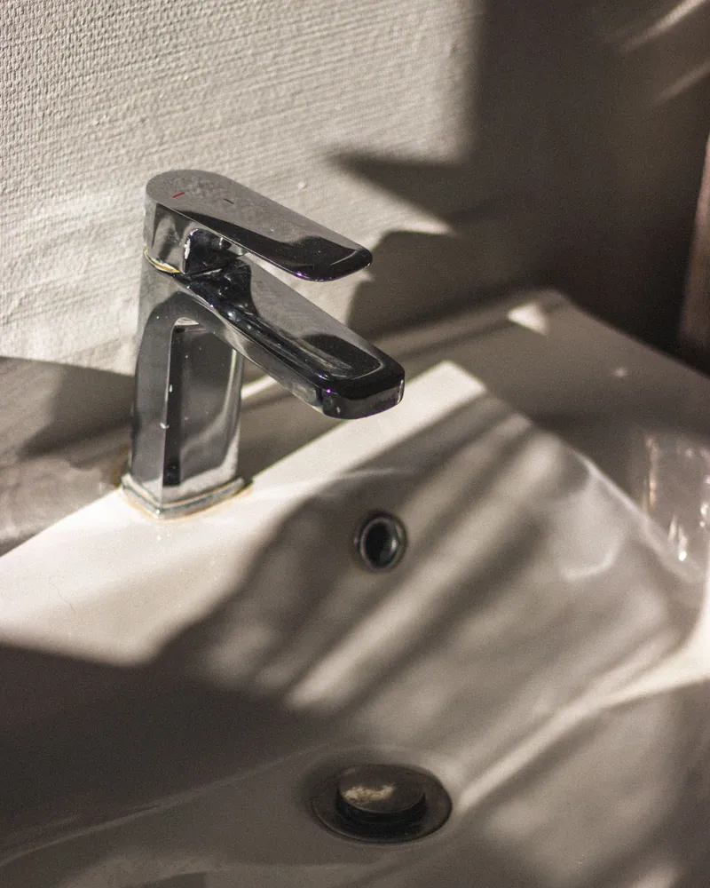 Washbasin installation in Kuwait
