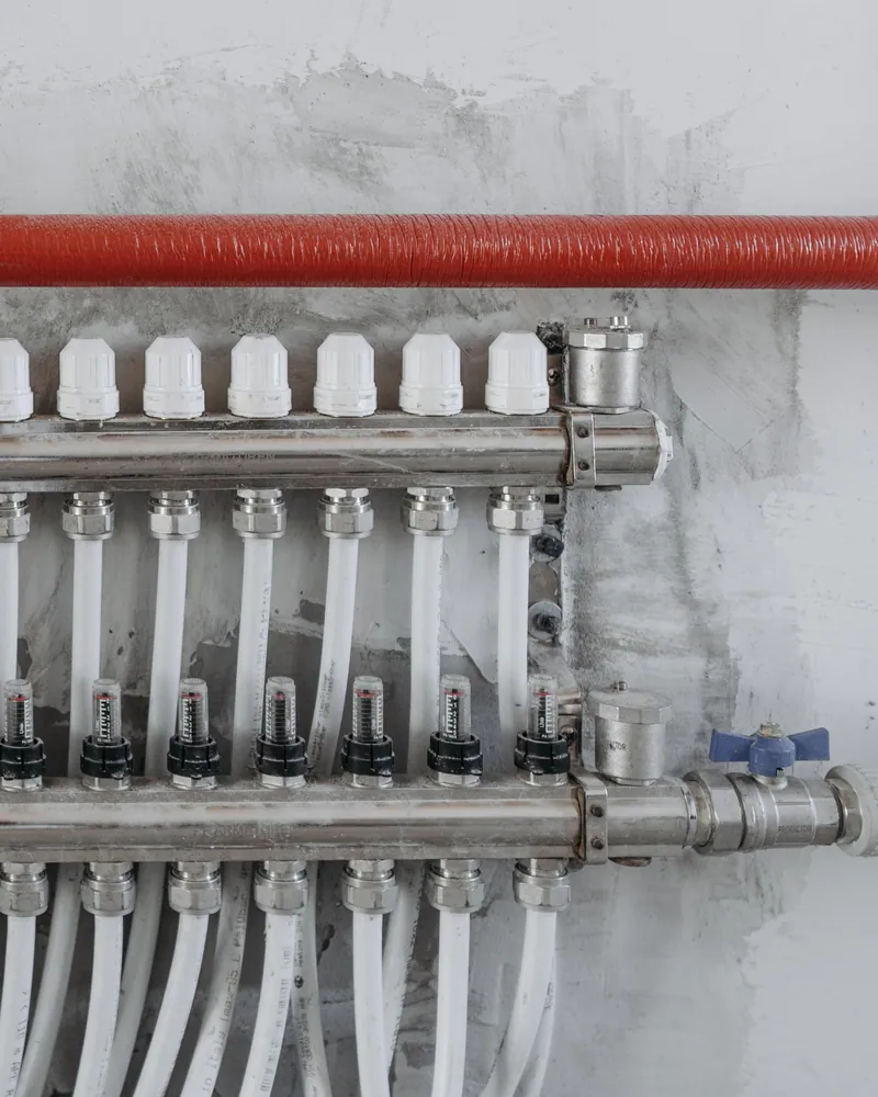 Water pipe runs in Kuwait